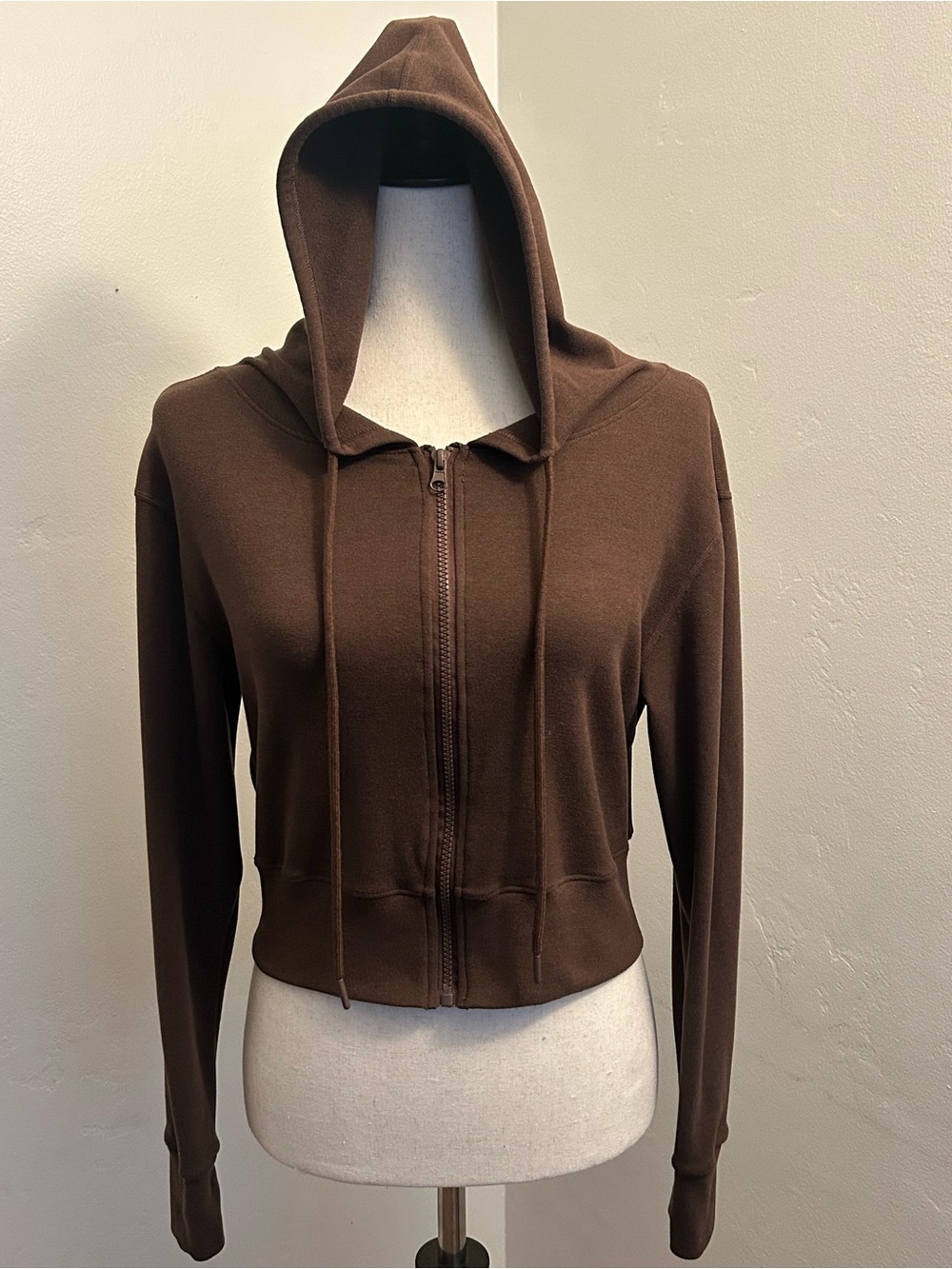 📦 Chrome Riot Brown Cropped Hoodie Size XS